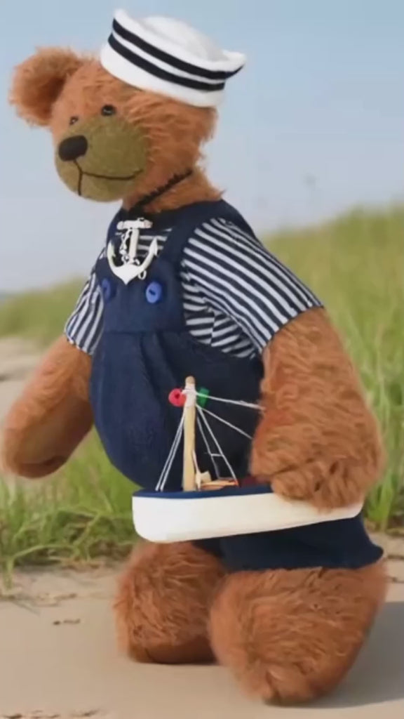 Video clip of bear heading down the beach his boat